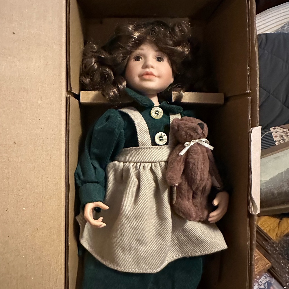 " Laura & Lucy ... School Days " Boyd’s Bears Yesterdays Child Collection